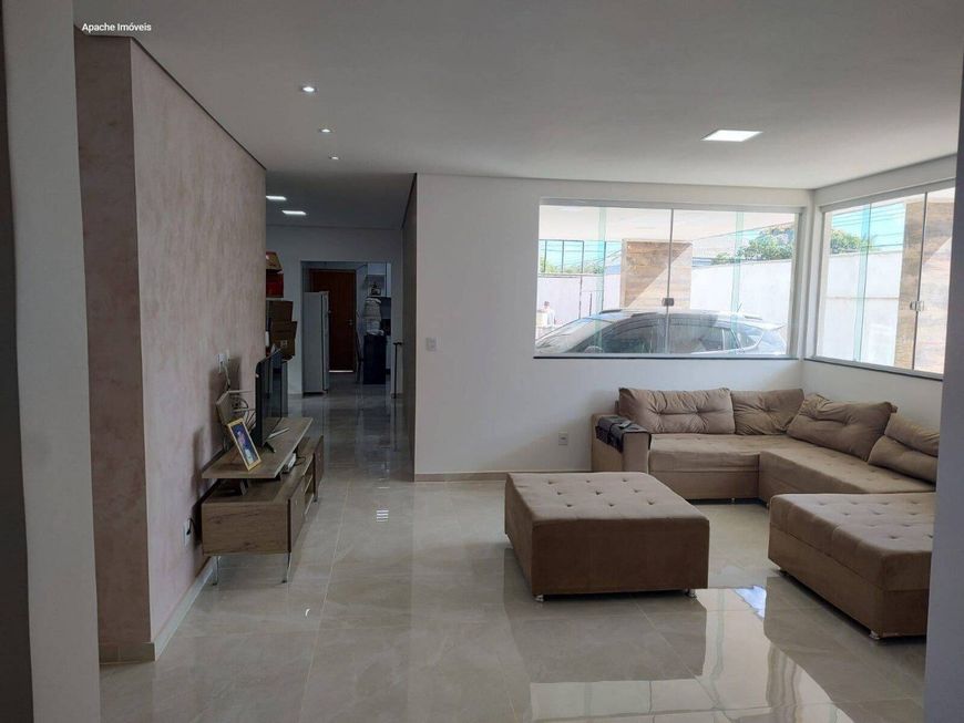 Casa 04 quartos com 376m3 de construção no Praia Angélica II na cidade de Lagoa Santa