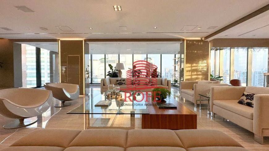 Venda Cobertura Signature Moema | 800m², 4 suítes e 6 vagas | Lazer e localização excelentes.
