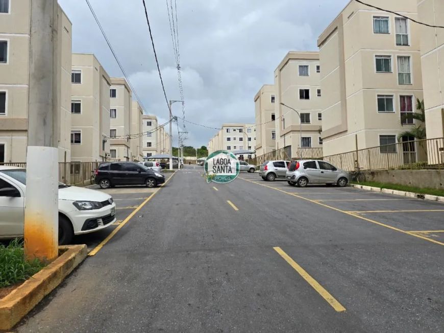 Apartamento com 2 dormitórios à venda, 53 m² por R$ 200.000,00 - Residencial Lagoa do Ouro - Lagoa S