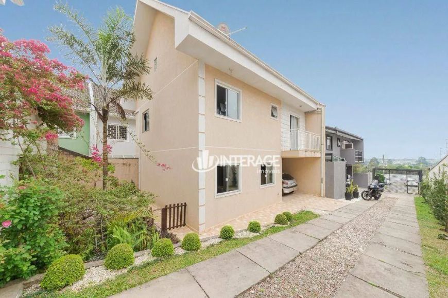 Sobrado em condomínio com 3 quartos e quintal à venda, 151 m² por R$ 650.000 - Santa Felicidade - Cu