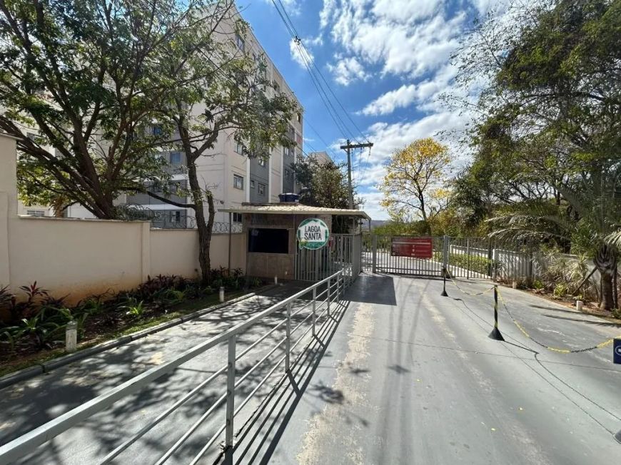 Apartamento com 2 dormitórios à venda, 48 m² por R$ 170.000,00 - Ville Luxemburgo - Lagoa Santa/MG