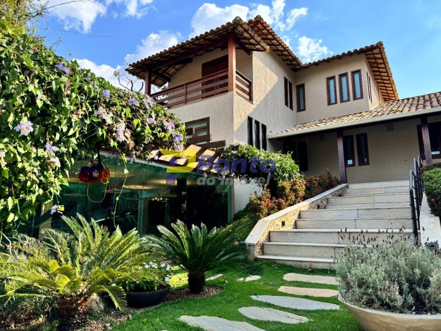 Imóvel para venda com 470 metros quadrados com 6 quartos