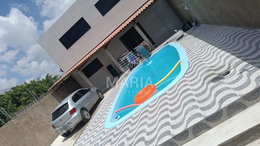 Casa fora de condomínio com piscina à venda em Bezerros/PE! DE R$ 350 MIL POR R$ 250 MIL!