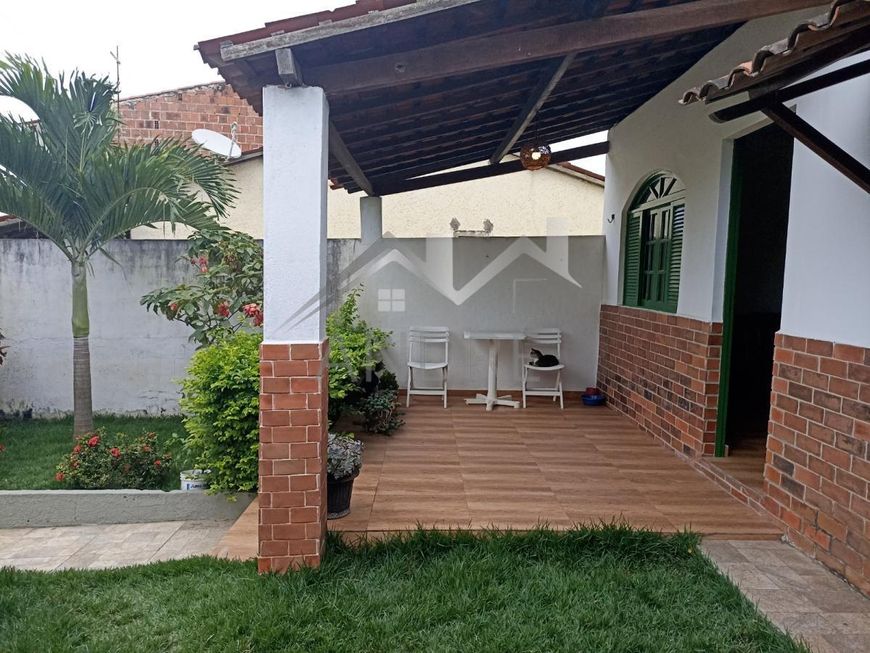 Casa para Venda em Bezerros, STO ANTONIO, 2 dormitórios, 1 banheiro, 2 vagas
