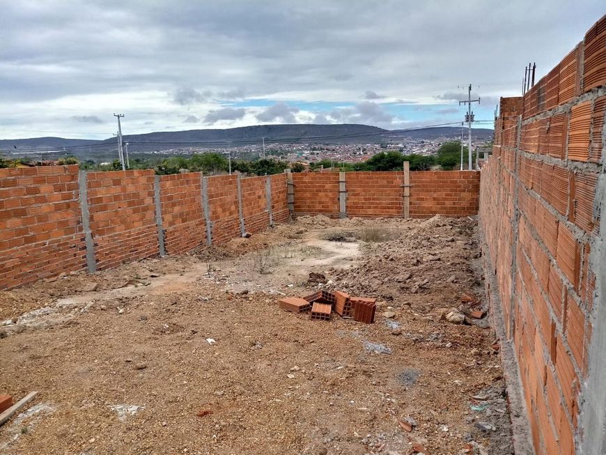 Imóvel para venda tem 300 metros quadrados com 1 quarto em - Bezerros - PE