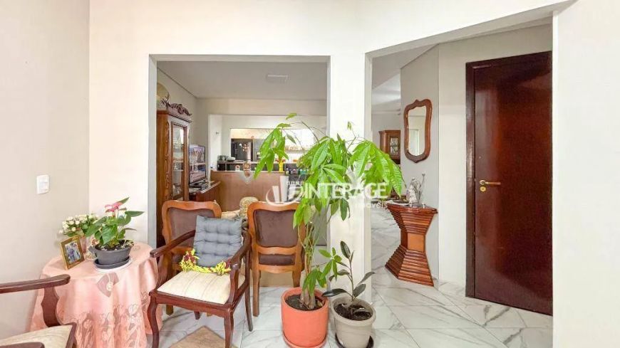 Sobrado com 4 dormitórios à venda, 170 m² por R$ 730.000,00 - Boa Vista - Curitiba/PR