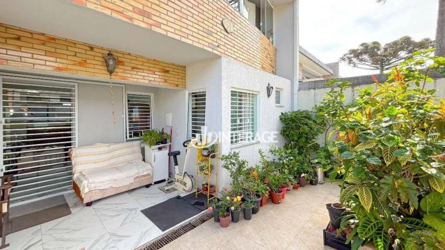 Sobrado com 4 dormitórios à venda, 170 m² por R$ 730.000,00 - Boa Vista - Curitiba/PR
