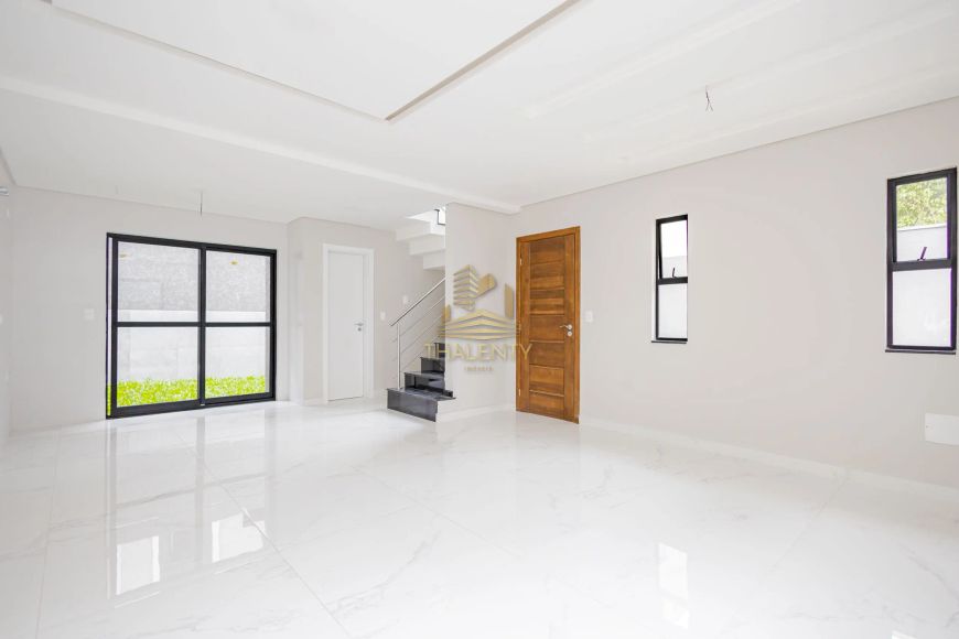 SOBRADO com 3 dormitórios à venda por R$ 589.000,00 no bairro Bairro Alto - CURITIBA / PR