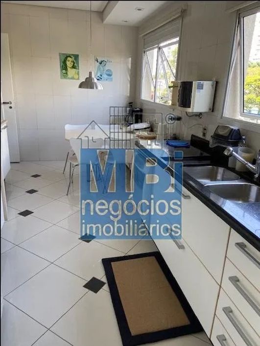 Apartamento com 3 dormitórios para alugar, 170 m² em Jardim Marajoara - São Paulo/SP
