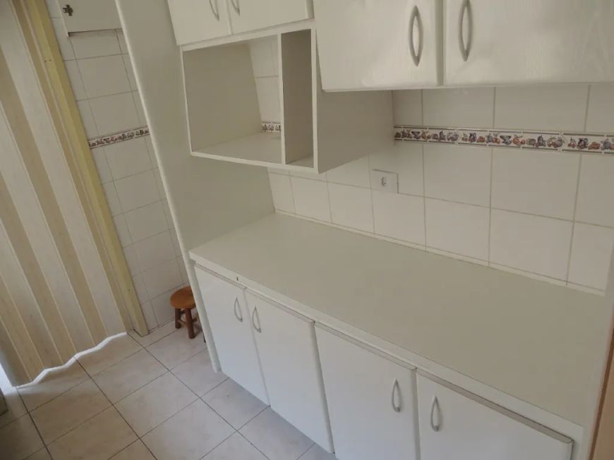 APARTAMENTO 3 QUARTOS + GARAGEM COBERTA E INDIVIDUAL - RESIDENCIAL PONTA DO SOL - PORTÃO - PRÓXIMO S