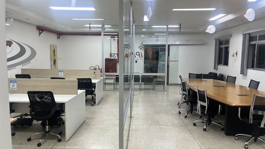Conjunto Comercial Artur Alvim