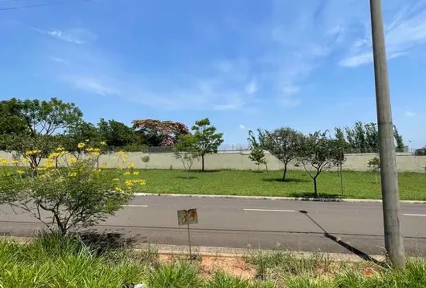 Lote/Terreno para venda tem 278 metros quadrados
