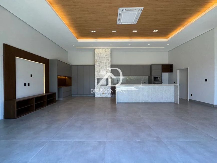 Casa à Venda em Condomínio Golden Park Residence, Mirassol - SP