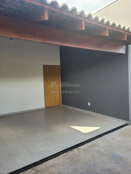 Ótima Casa Residencial para Venda - 3 Dormitórios / Miravista Residencial