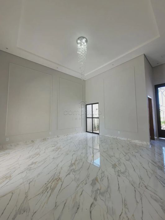 Casa com 3 suítes em condomínio - Mirassol