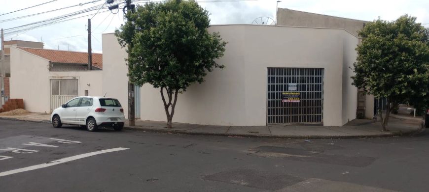 Ponto comercial/Loja/Box para venda possui 114 metros quadrados com 1 quarto