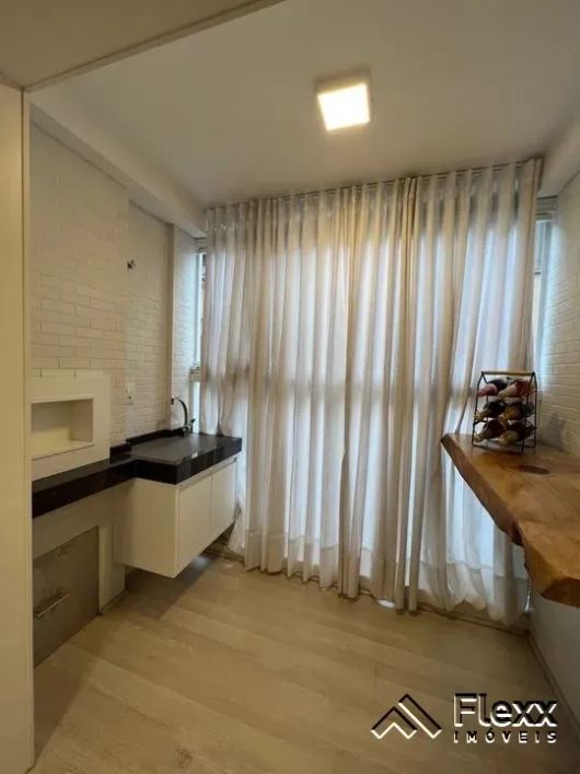 Apartamento com 2 dormitórios à venda, 69 m² por R$ 870.000 - Mercês - Curitiba/PR