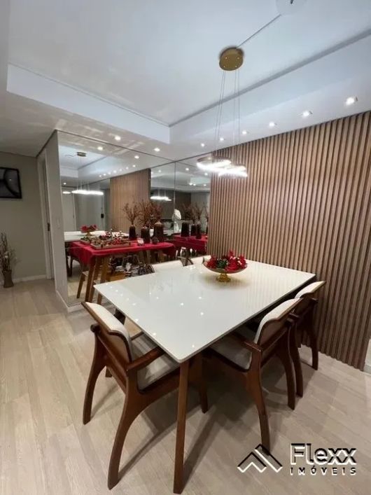 Apartamento com 2 dormitórios à venda, 69 m² por R$ 870.000 - Mercês - Curitiba/PR