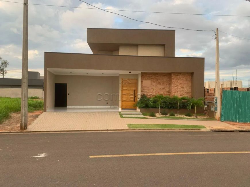 Casa Condomínio em Mirassol