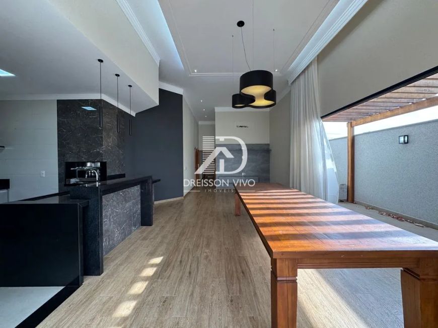 Casa à Venda em Condomínio Village Damha III, Mirassol - SP