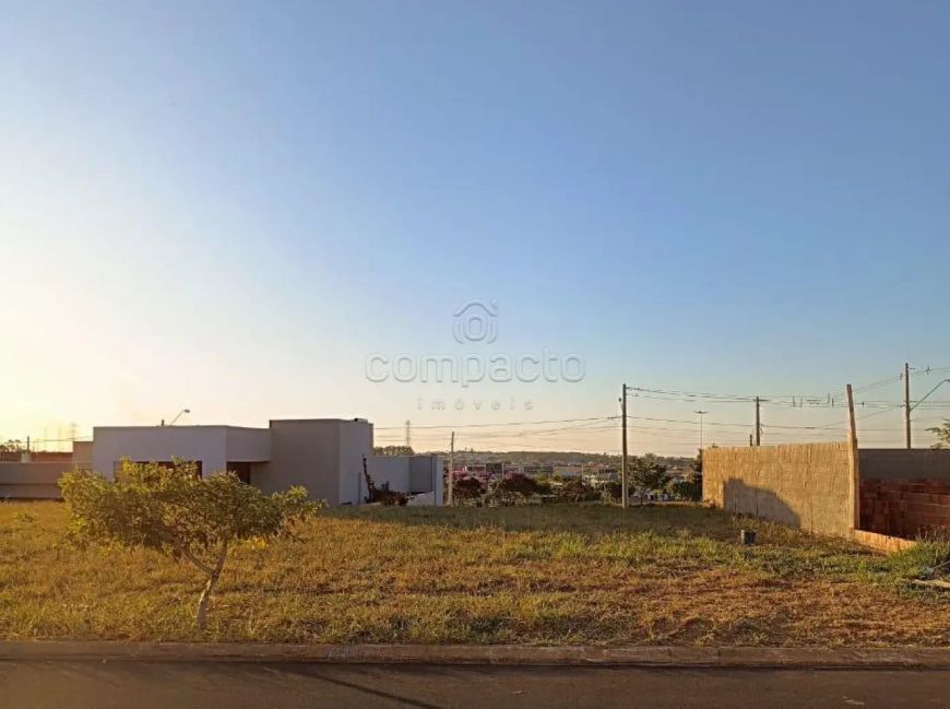 Terreno Condomínio em Mirassol