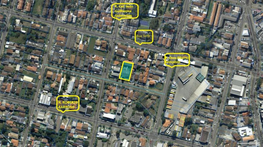9 quartos (quatro suites), singular propriedade com adequada para clinicas, hotel, sede de empresas,