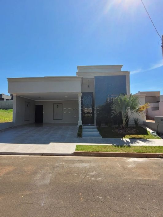 Casa Condomínio em Mirassol