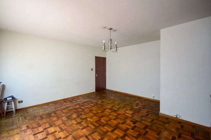 Apartamento com 3 quartos no Mercês