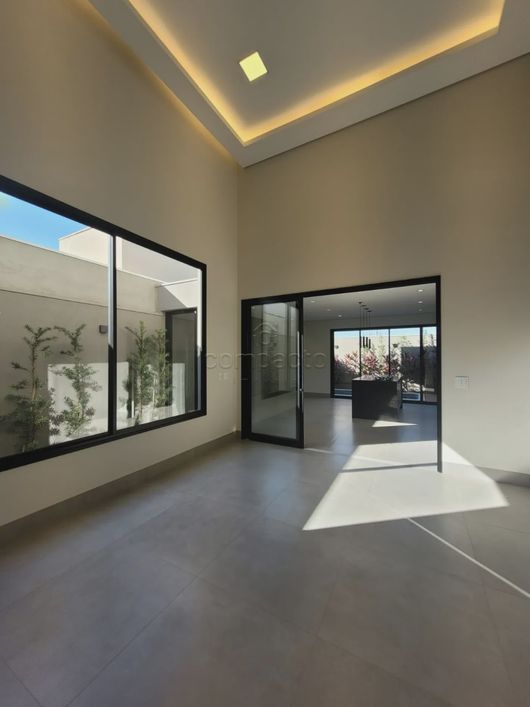 Casa Condomínio em Mirassol