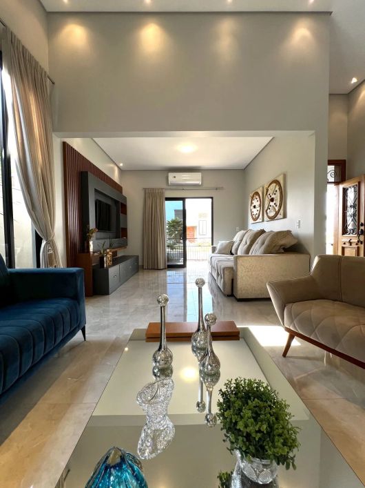 Casa Condomínio Terra Vista.