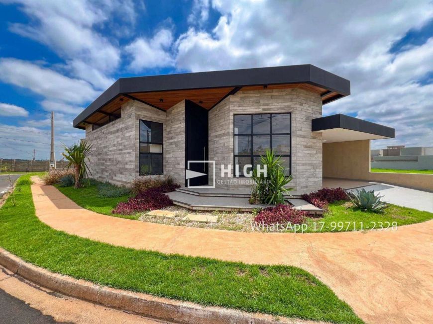 Casa para venda condomínio SetLife II - 3 suítes e piscina aquecida