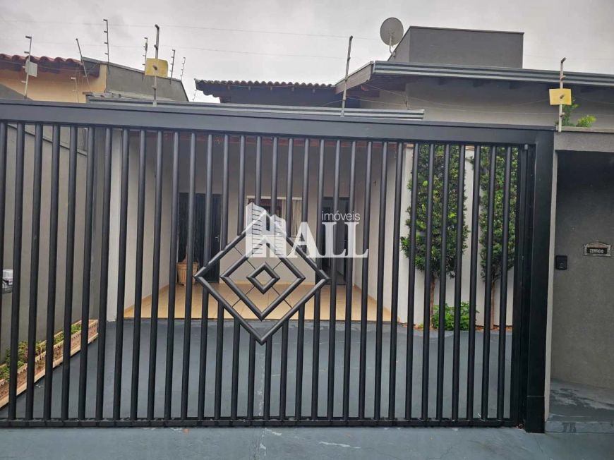 Casa com 3 dorms, Residencial Regissol I, Mirassol - R$ 450 mil, Cod: 13703