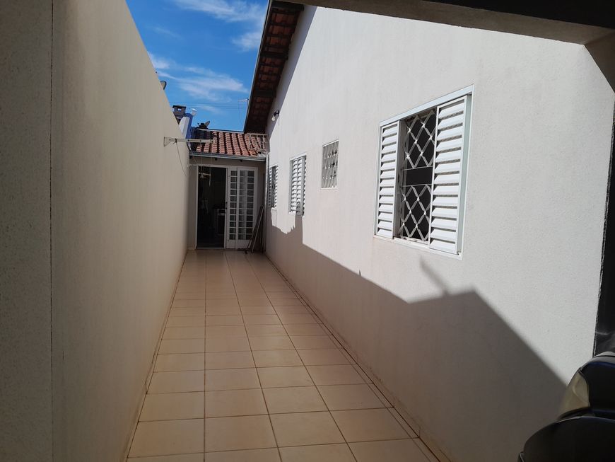 Casa 3 dormitórios Res Regissol I - Mirassol