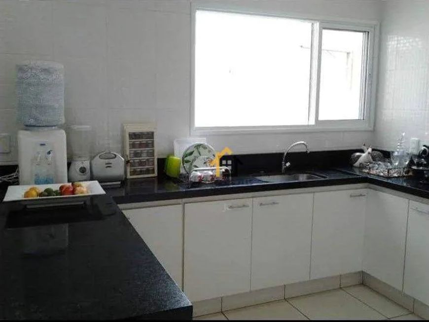 Casa com 3 dormitórios à venda, 198 m² por R$ 1.050.000,00 - Village Mirassol I - Mirassol/SP