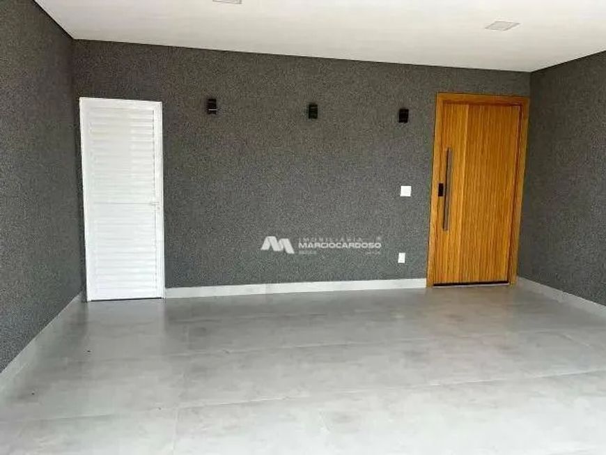 Casa com 3 dormitórios à venda, 175 m² por R$ 1.100.000,00 - Village Mirassol IV - Mirassol/SP