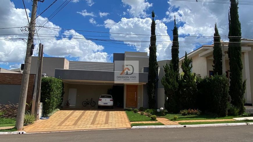Casa à Venda Condomínio Golden Park Residence Fase II, Mirassol - SP
