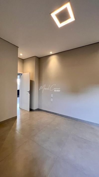 Casa Alto Padrão com 3 suítes sendo uma master à venda no Set Life II