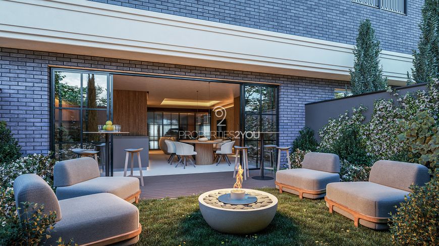 Casa em estilo Townhouse com 293m² e 4 suítes em Santa Felicidade