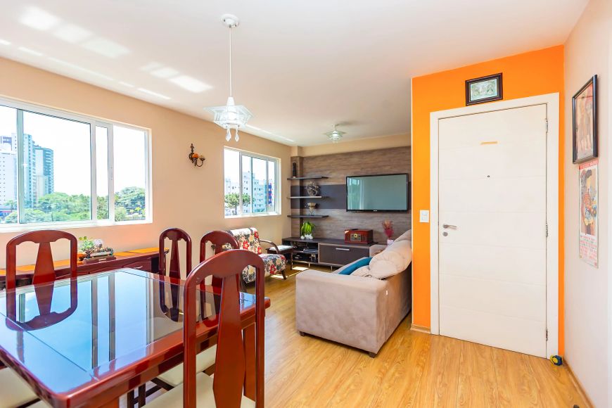 Apartamento com 2 quartos, 1 vaga, no Jardim Botânico - Curitiba