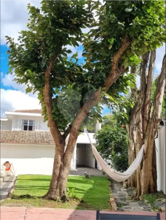 Sobrado com 2 quartos à venda em Jardim Botânico - PR