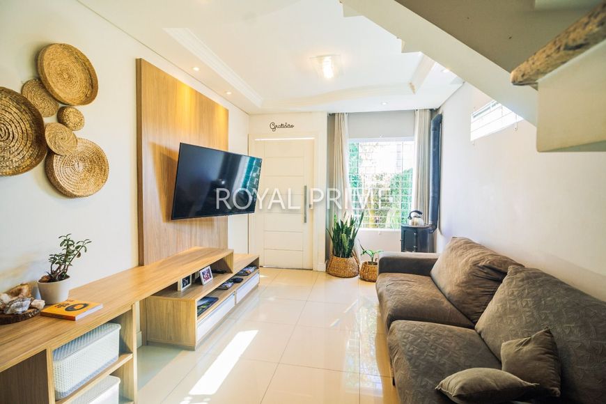 Sobrado frente rua com 3 dormitórios (1 suíte) à venda, 186 m² - Portão - Curitiba/PR