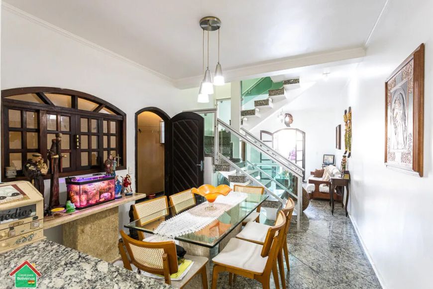 Casa a Venda na Parada Inglesa