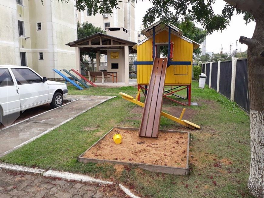 APARTAMENTO COM 02 DORMITÓRIOS