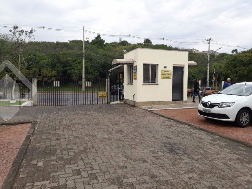 APARTAMENTO COM 02 DORMITÓRIOS