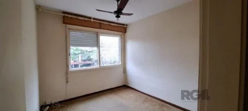 Apartamento de 2 dormitórios, com 74 m² privativos, 1 vaga de garagem e sol da manhã, à venda no bai