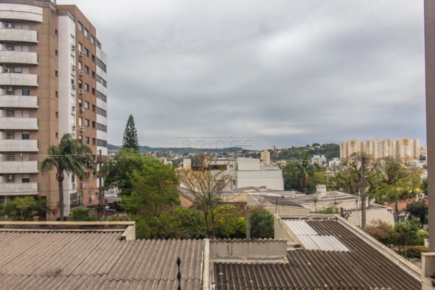 Imóvel para venda possui 74 metros quadrados com 2 quartos em Petrópolis - Porto Alegre - RS