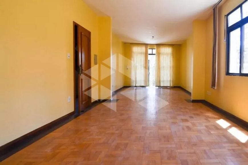 Sala/Conjunto em TRISTEZA