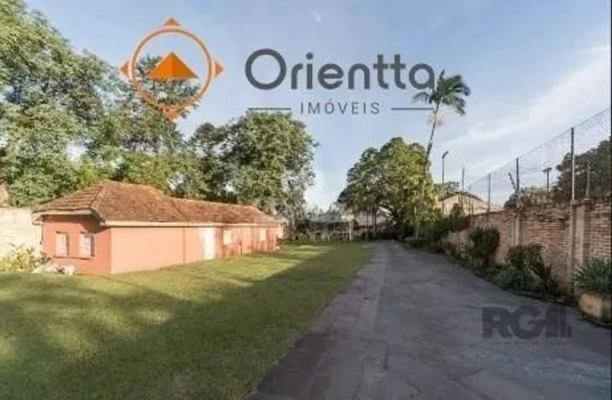 ORIENTTA IMÓVEIS ALUGA Casa residencial com 600m² localizada no bairro Ipanema.Imóvel com posição so