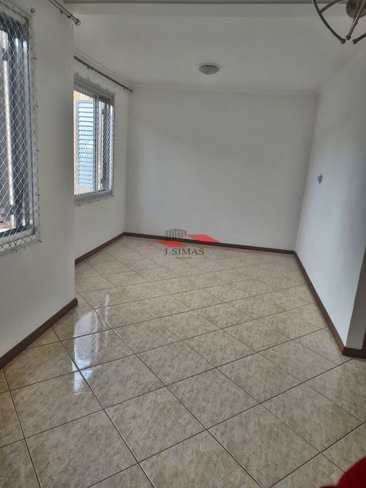 Apartamento (Padrão), com 3 quartos e 1 banheiros à Venda, 74 m² em Porto Alegre/RS