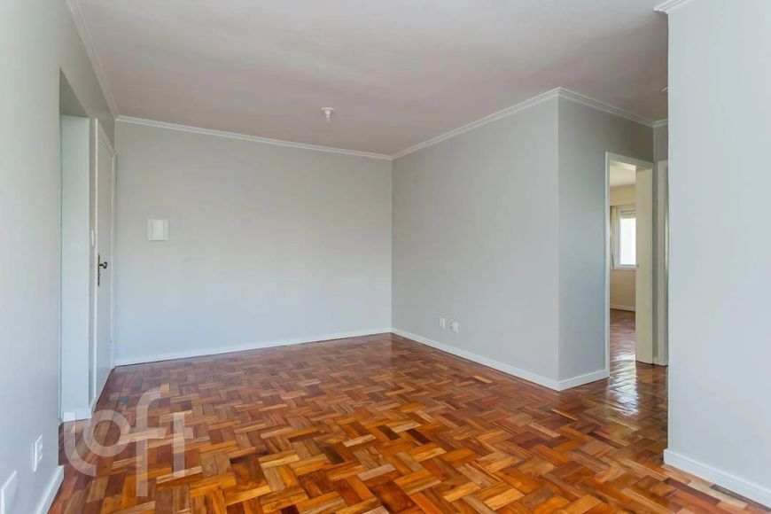 Apartamento à venda em Vila Ipiranga com 58 m², 2 quartos